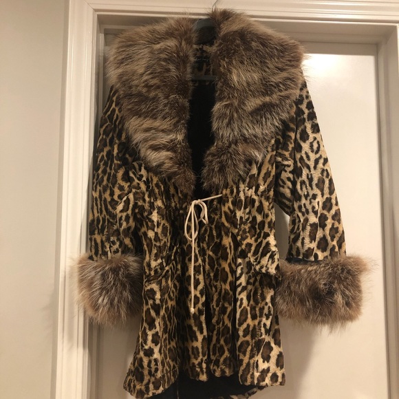 Elizabeth and James Jackets & Blazers - Elizabeth & James vintage faux fur coat.